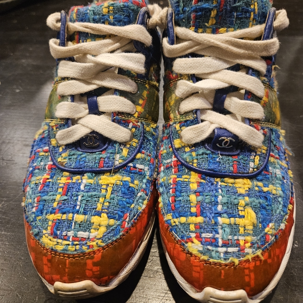 Authentic Chanel Tweed Trainers Sneakers 38.5 US 8